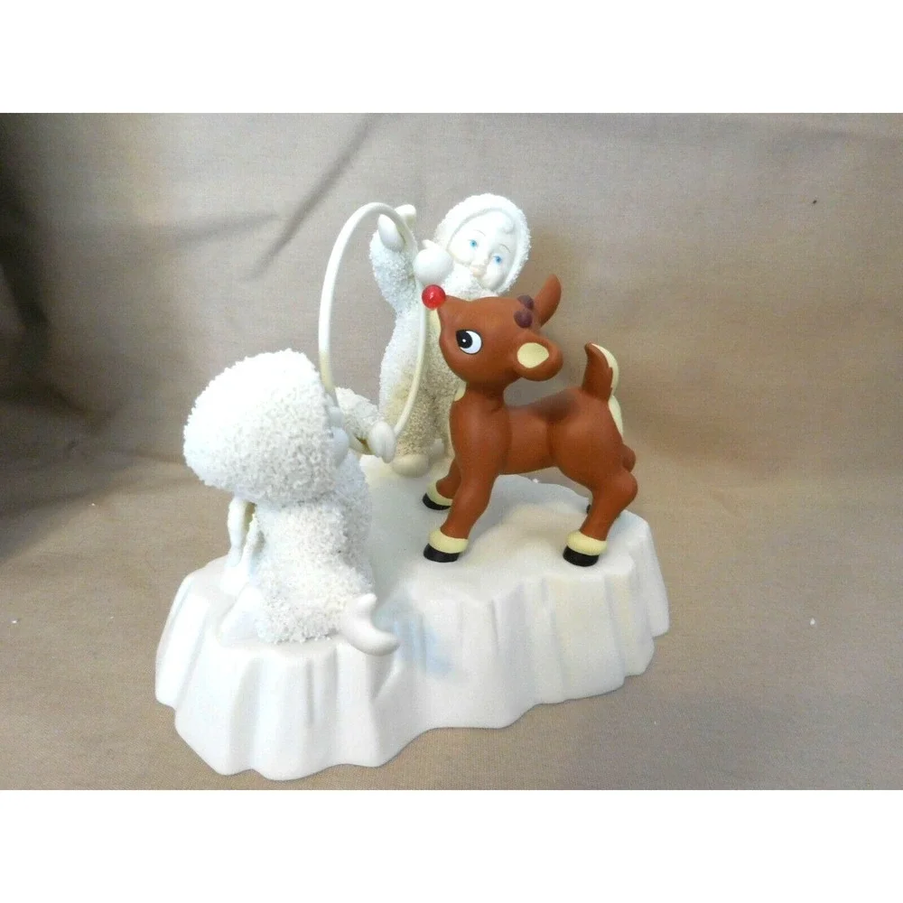 Snowbabies Dept 56 Guest Collection Rudolph‎ Gets Ready Red Nose Blinks + Box